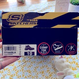 NIB combat/moto boots Mens Skechers Air/memory foam comfort black